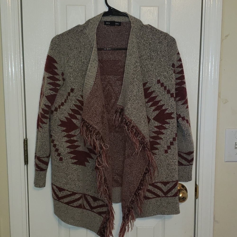 D-O-U-B-L-E  Z-E-R-O sweater